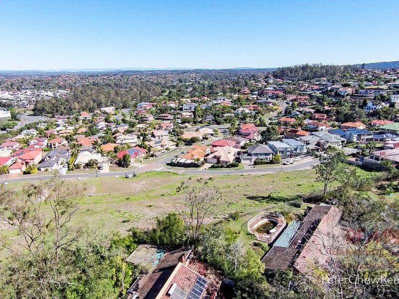 13 Debussy Place, MOUNT OMMANEY