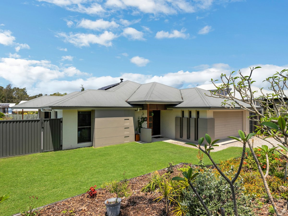 42 Edenbrooke Drive, SINNAMON PARK