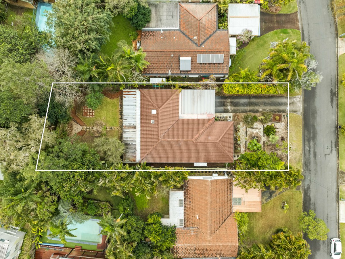 61 Dobell Street, INDOOROOPILLY