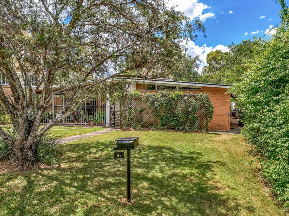 8 Goldieslie Road, INDOOROOPILLY